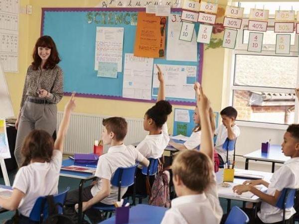 Nên cho bé lớp 1 học tiếng Anh ở đâu để mang lại hiệu quả cao nhất?